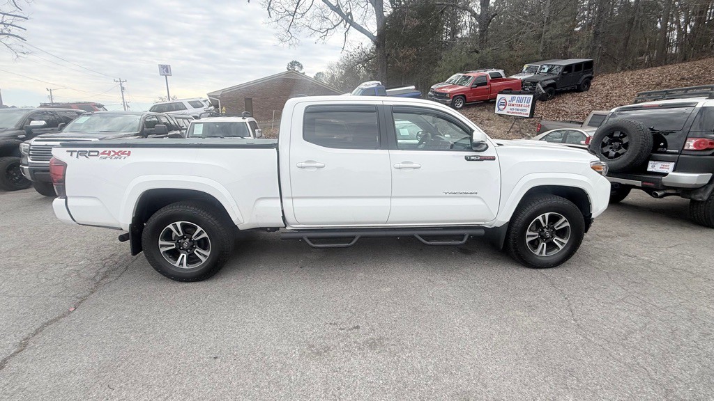 2019 Toyota Tacoma Image 7