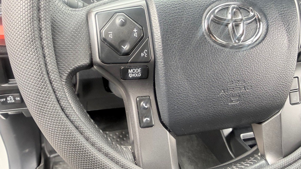 2019 Toyota Tacoma Image 25