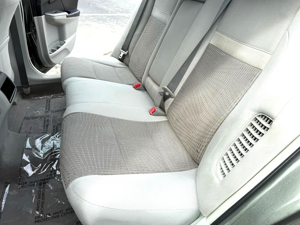 2012 Toyota Camry Image 15