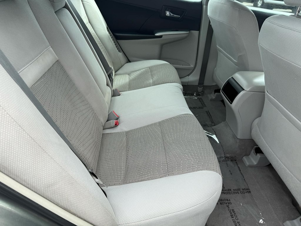 2012 Toyota Camry Image 16