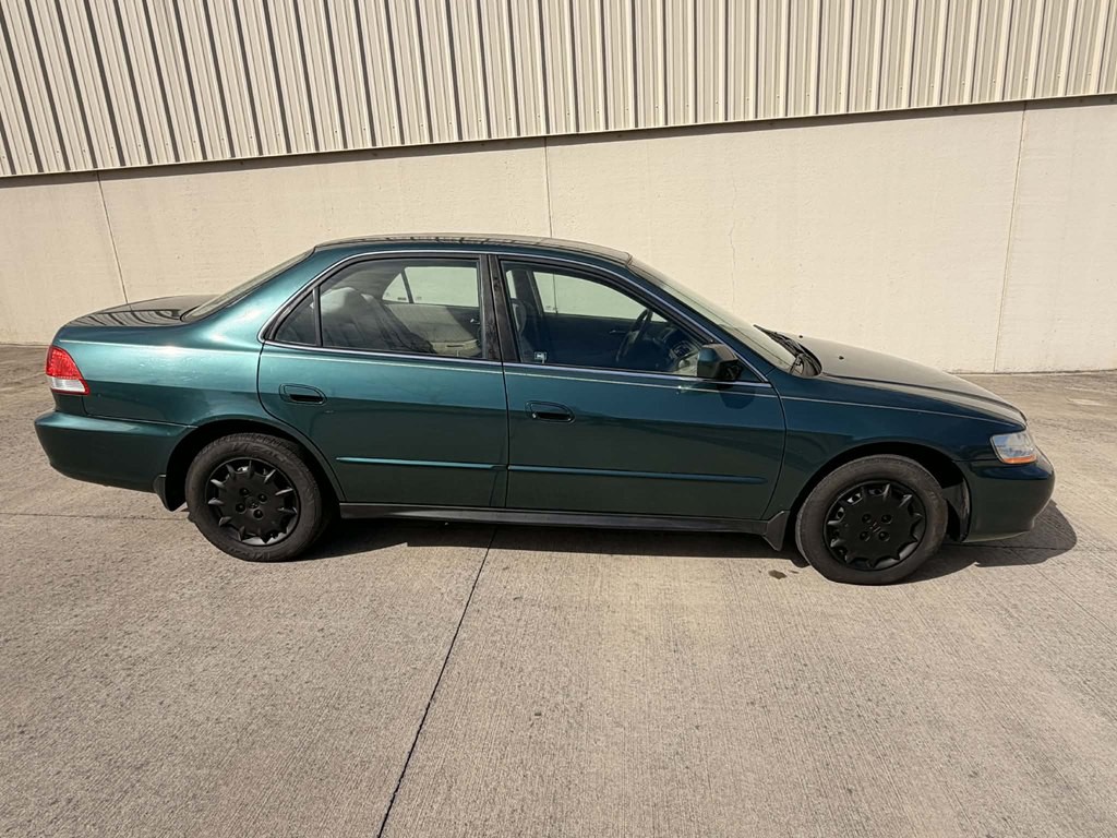 2002 Honda Accord Image 4