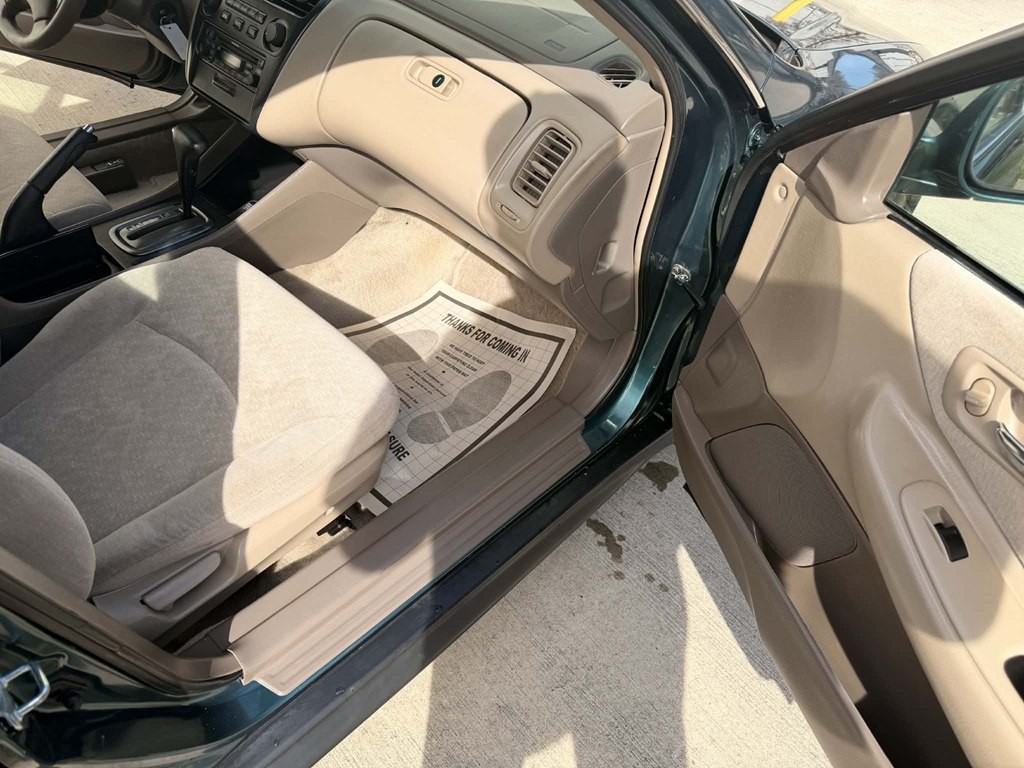 2002 Honda Accord Image 12