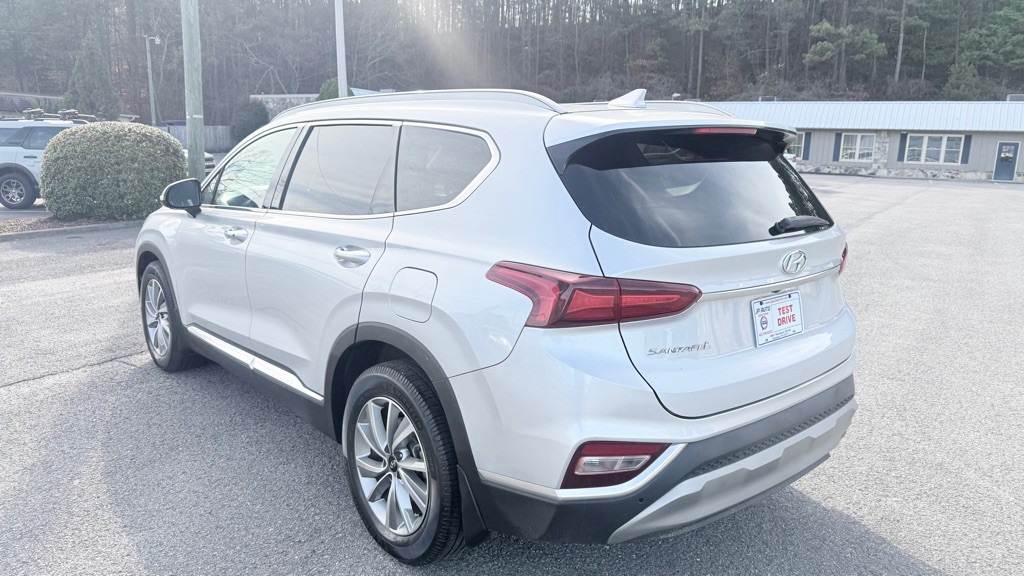 2020 Hyundai Santa Fe Image 4