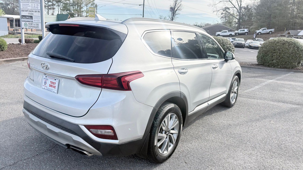 2020 Hyundai Santa Fe Image 6