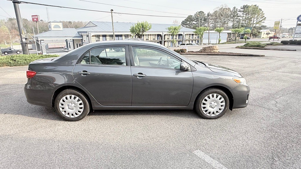 2013 Toyota Corolla Image 4
