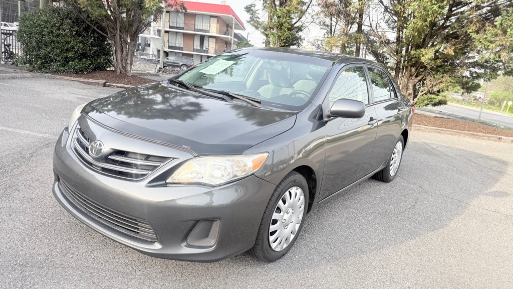 2013 Toyota Corolla Image 8