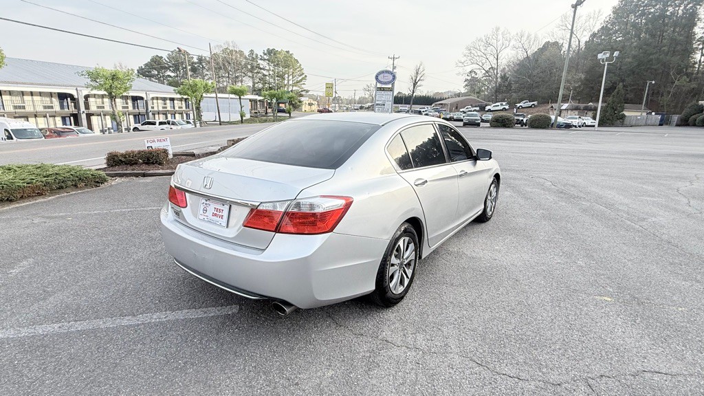 2015 Honda Accord Image 4