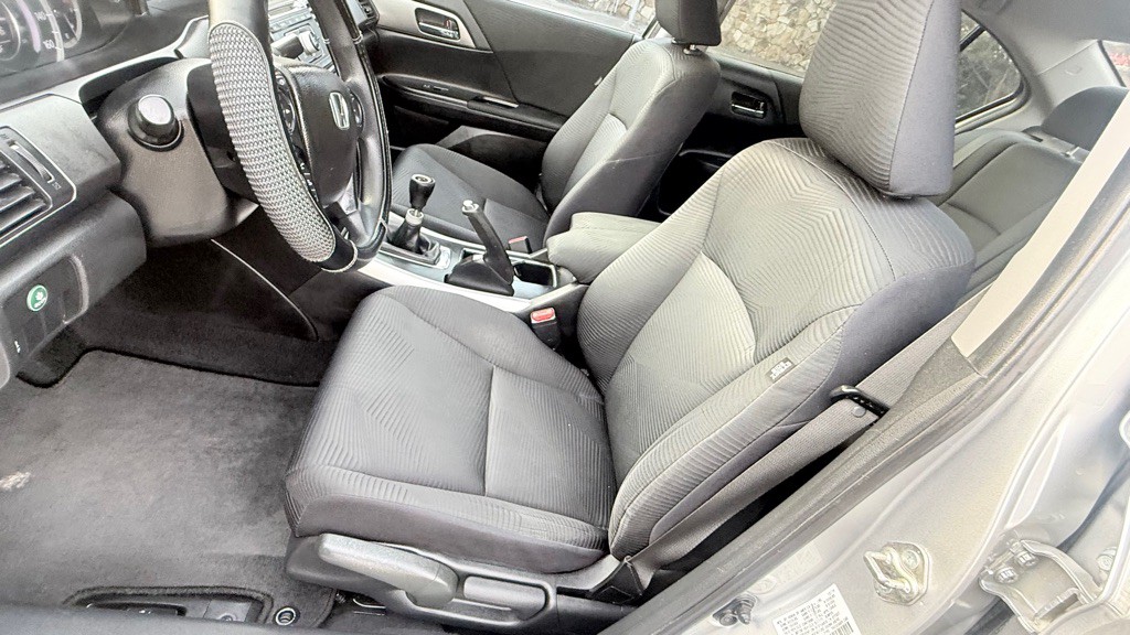 2015 Honda Accord Image 9