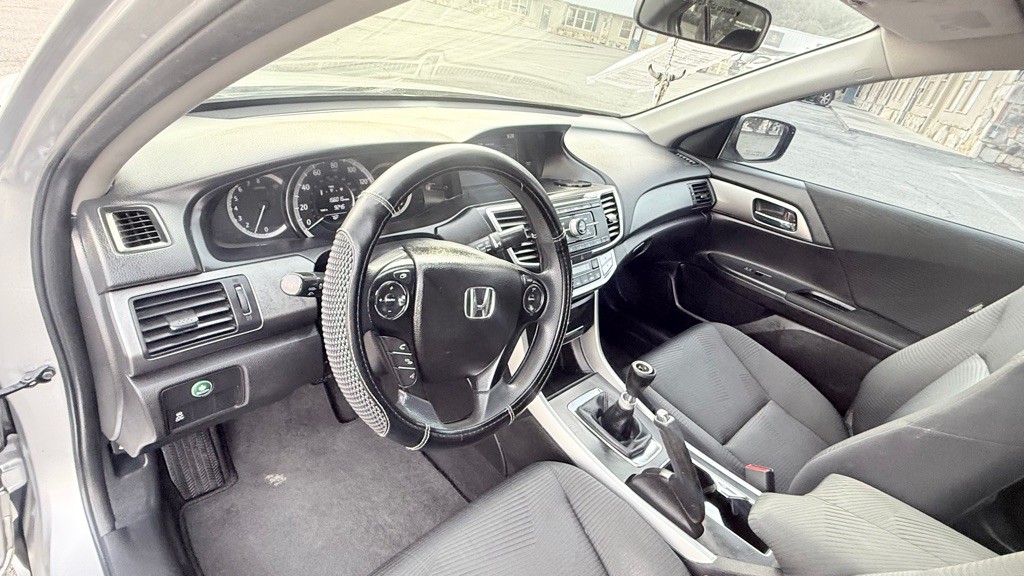 2015 Honda Accord Image 10