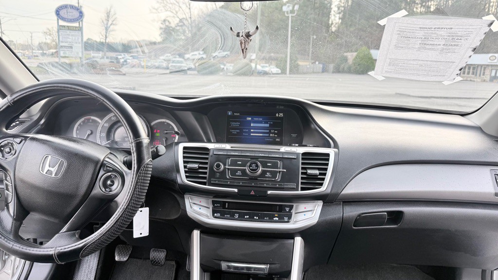 2015 Honda Accord Image 15