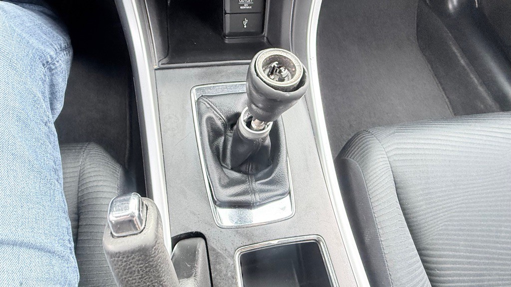 2015 Honda Accord Image 18