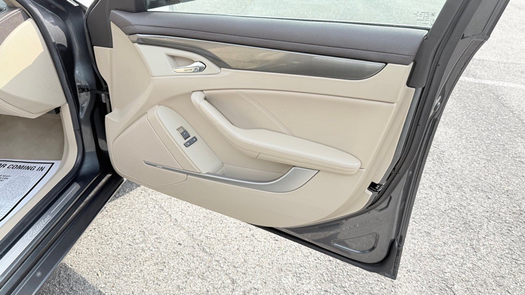 2008 Cadillac CTS Image 28