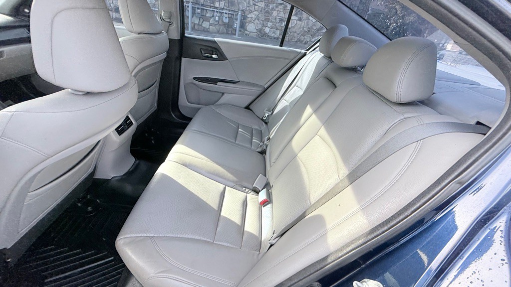 2013 Honda Accord Image 11