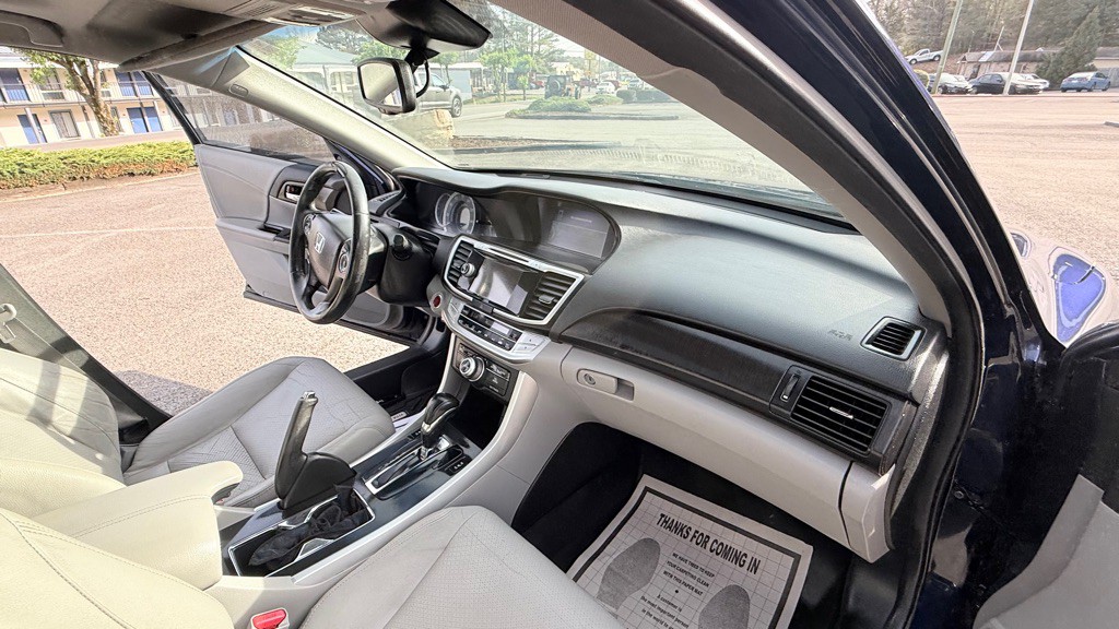 2013 Honda Accord Image 12