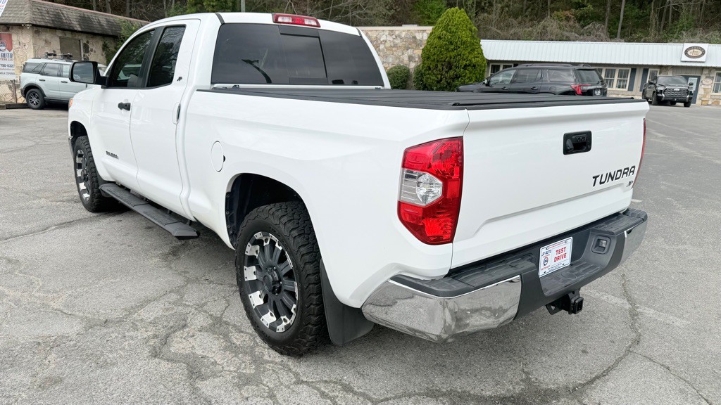 2016 Toyota Tundra Image 7
