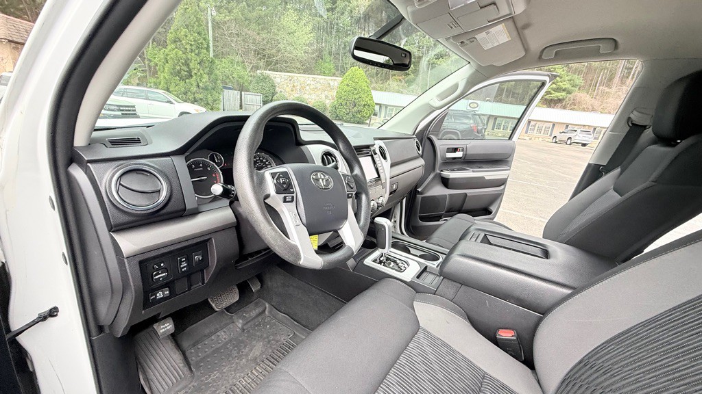 2016 Toyota Tundra Image 15