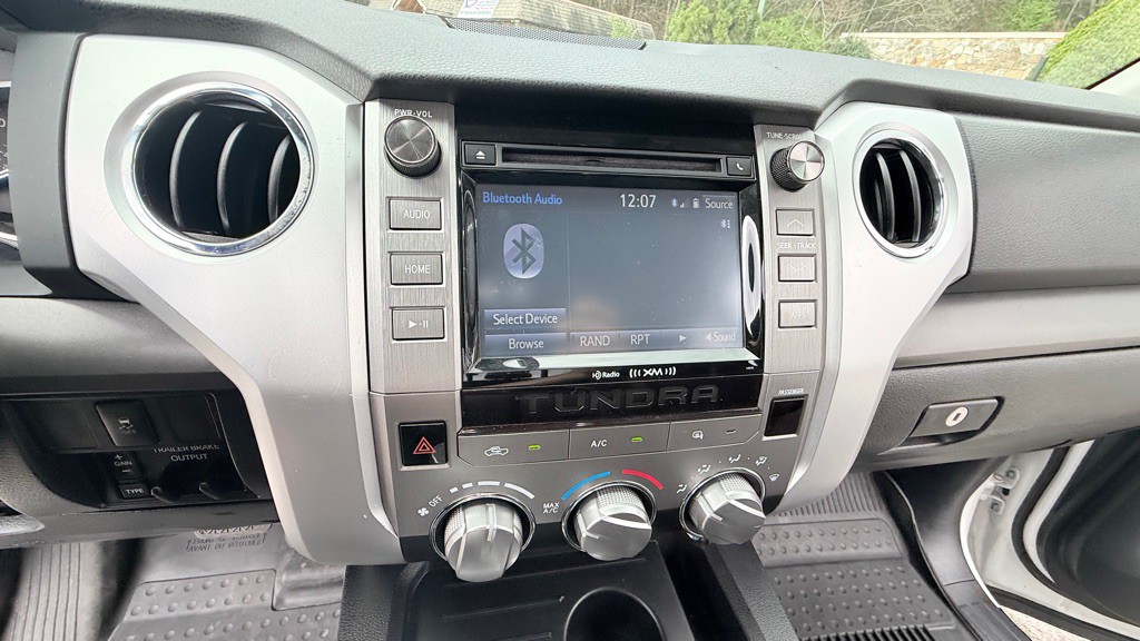 2016 Toyota Tundra Image 19