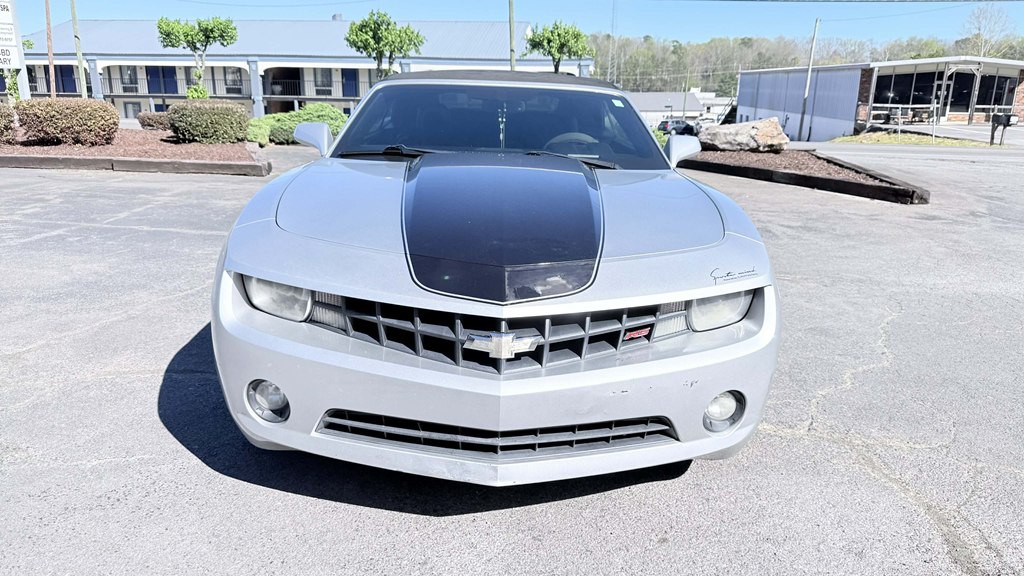 2011 Chevrolet Camaro Image 2