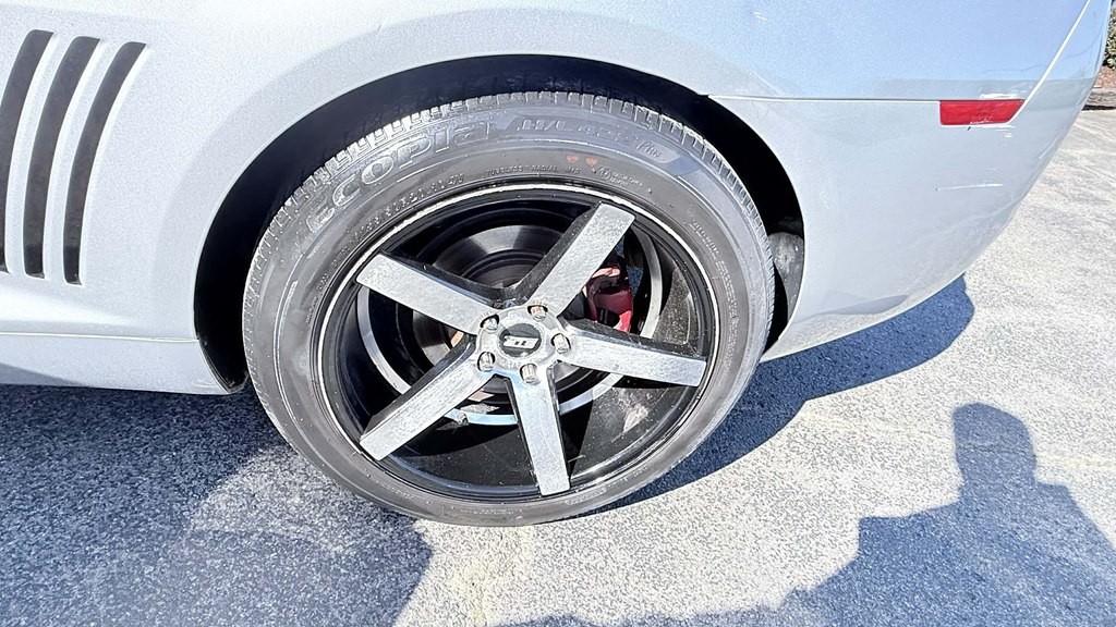 2011 Chevrolet Camaro Image 12