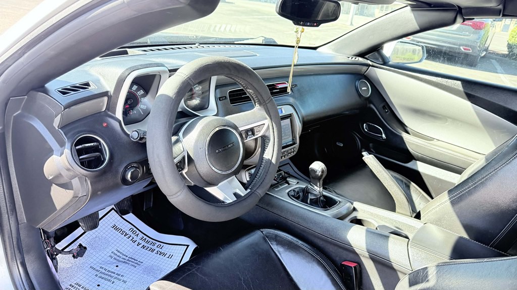 2011 Chevrolet Camaro Image 14