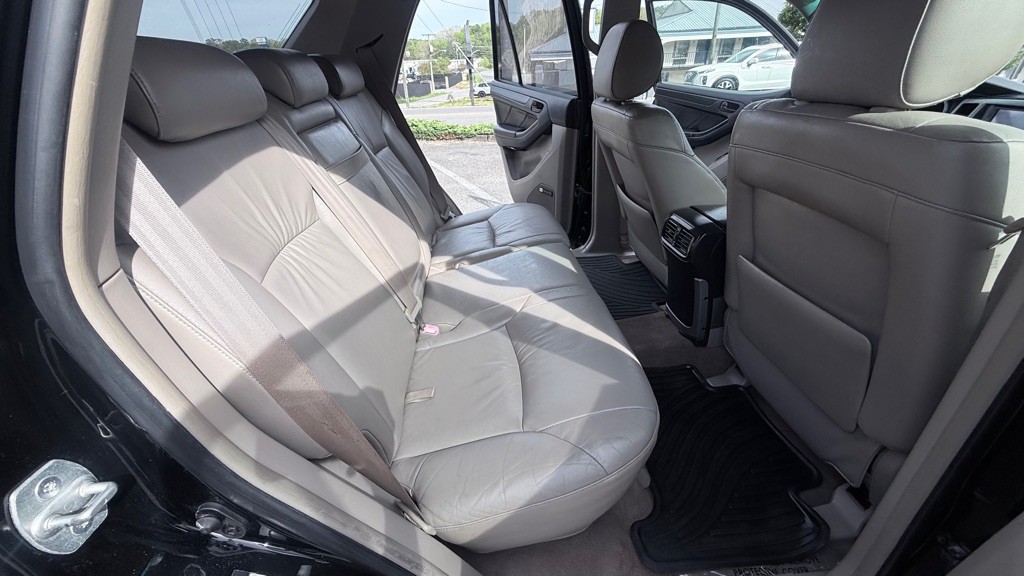 2004 Toyota 4Runner Image 14