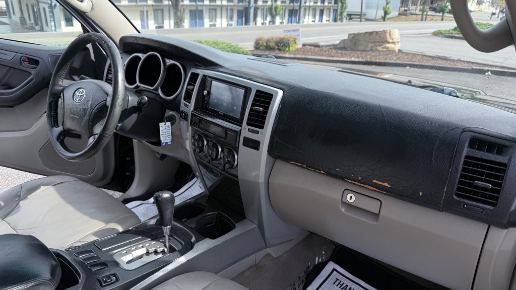 2004 Toyota 4Runner Image 18