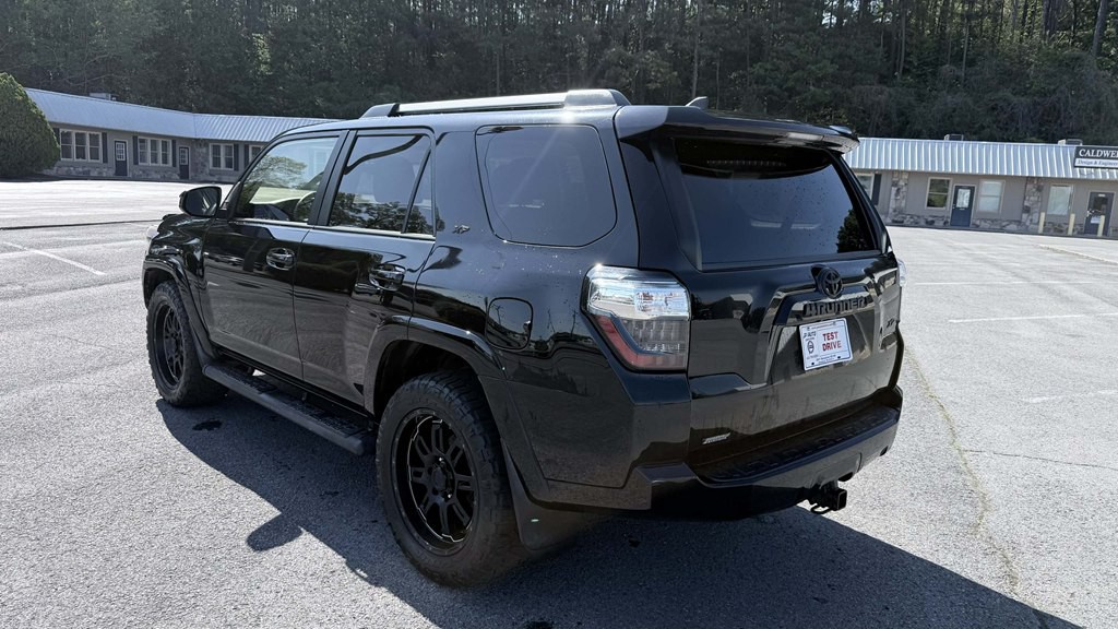 2019 Toyota 4Runner Image 8
