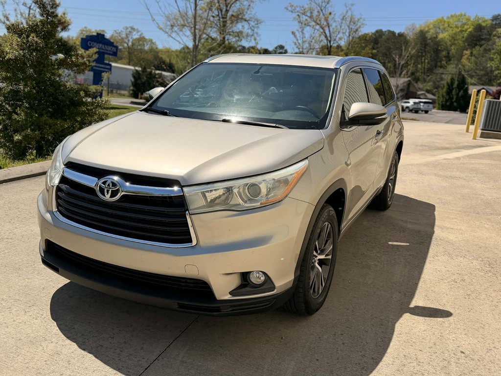 2016 Toyota Highlander Image 3