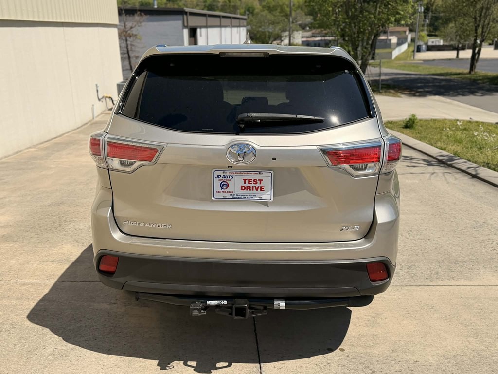 2016 Toyota Highlander Image 4