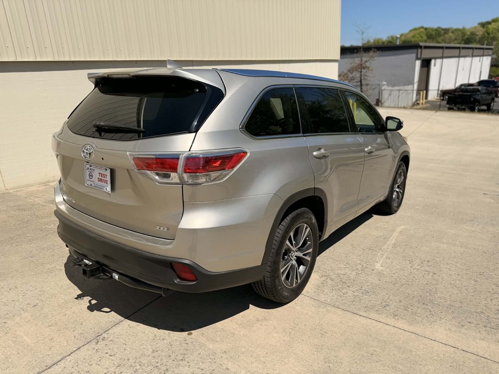 2016 Toyota Highlander Image 5