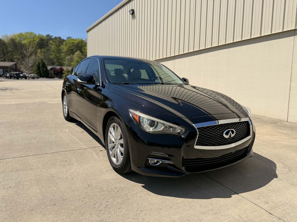 2015 INFINITI Q50 Image 1