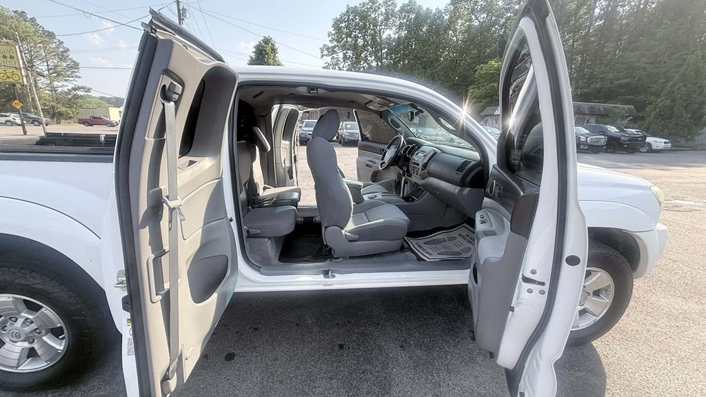 2011 Toyota Tacoma Image 5