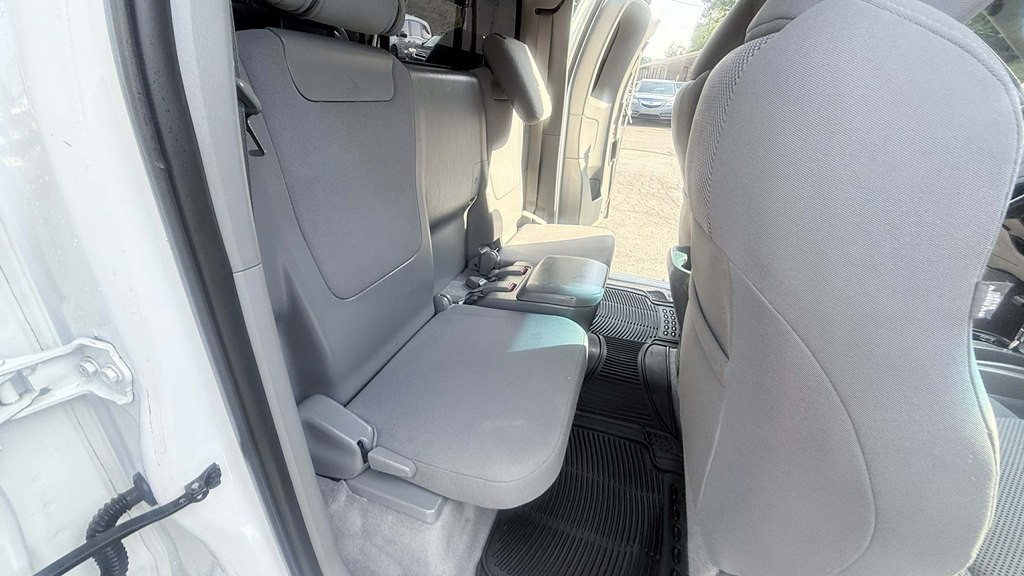 2011 Toyota Tacoma Image 18