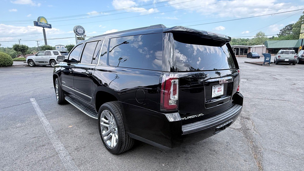 2017 GMC Yukon Image 6