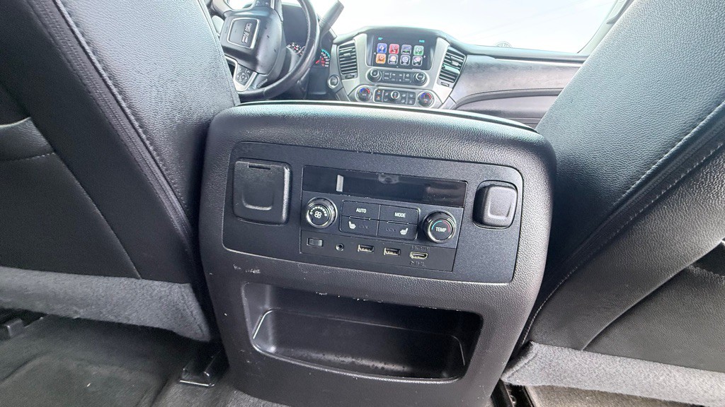 2017 GMC Yukon Image 17