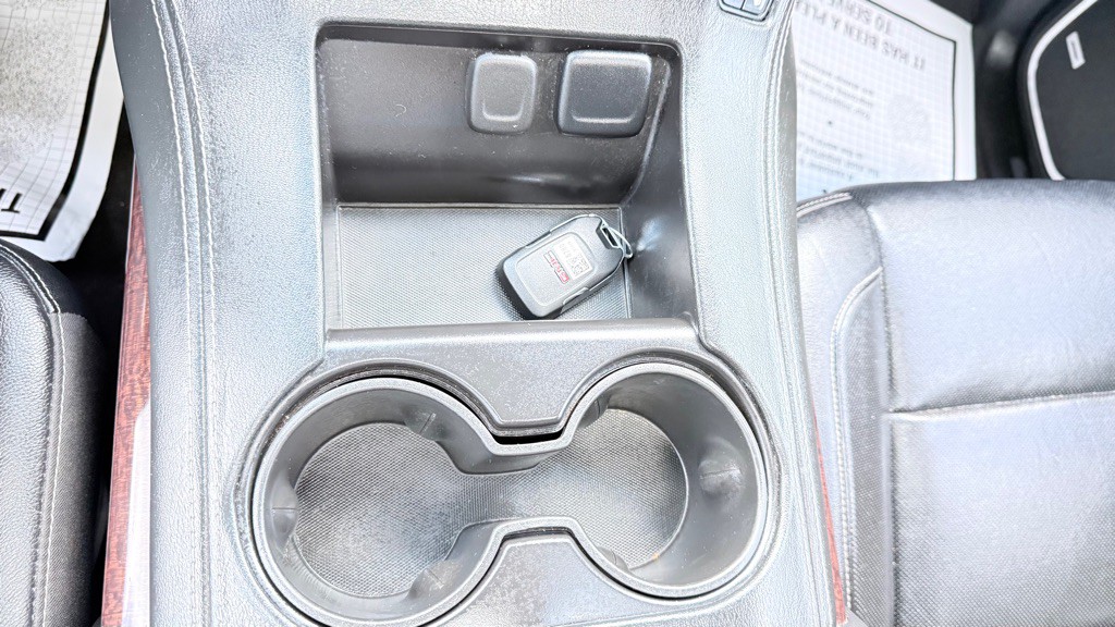 2017 GMC Yukon Image 28