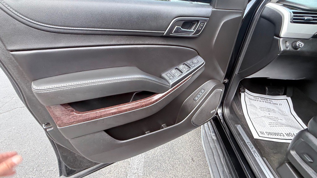 2017 GMC Yukon Image 34