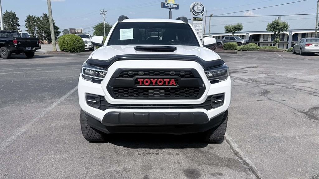 2019 Toyota Tacoma Image 1
