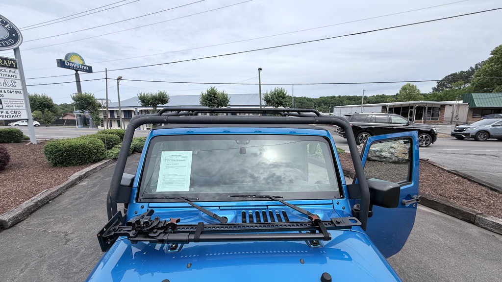 2016 Jeep Wrangler Image 17