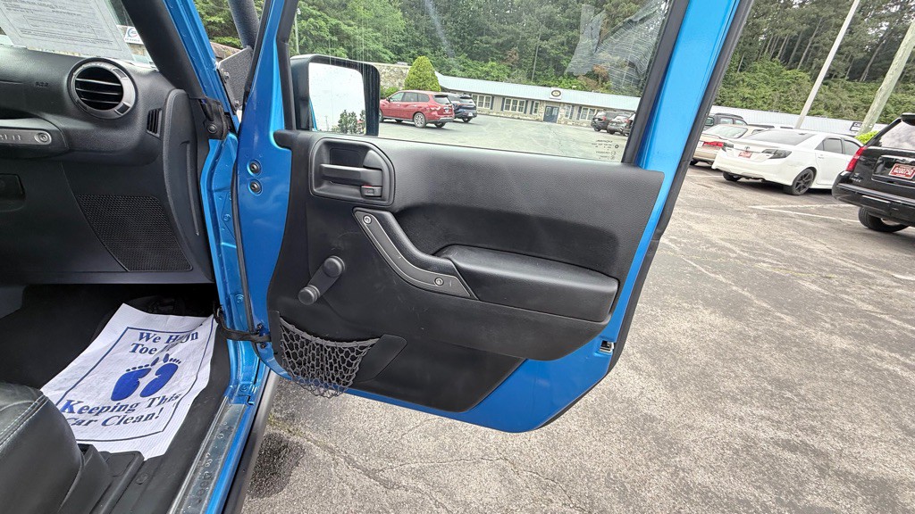 2016 Jeep Wrangler Image 28