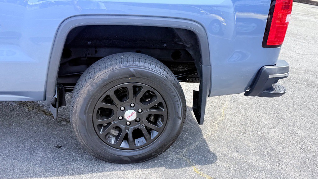 2015 GMC Sierra Image 23
