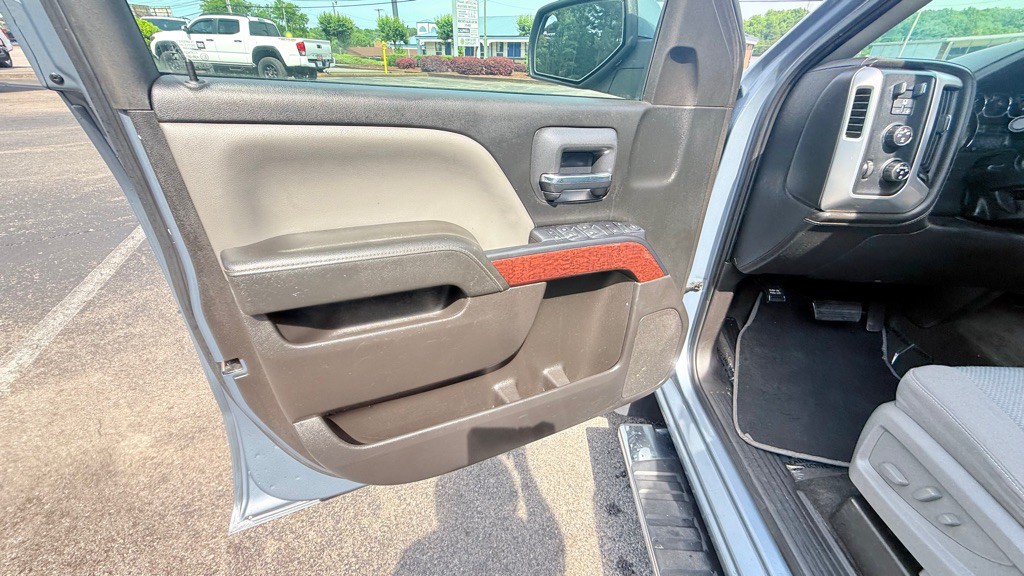 2015 GMC Sierra Image 25