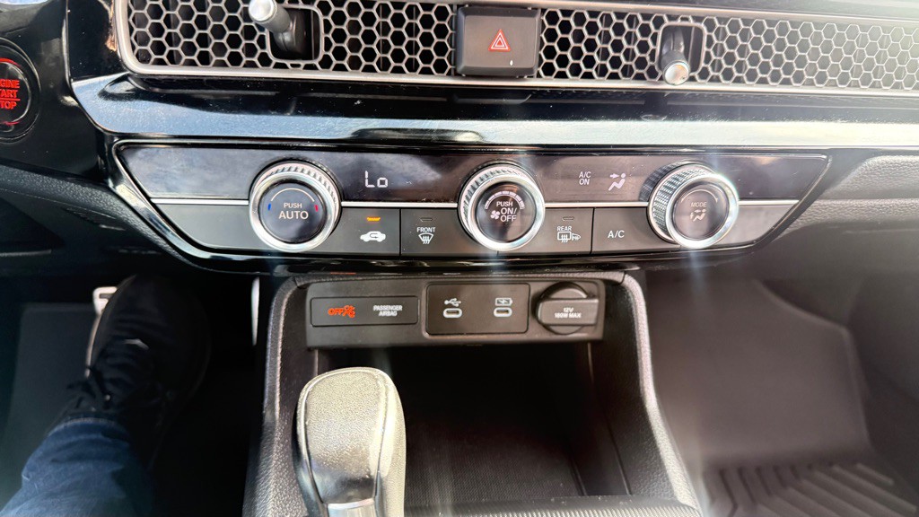 2025 Honda Civic Image 16