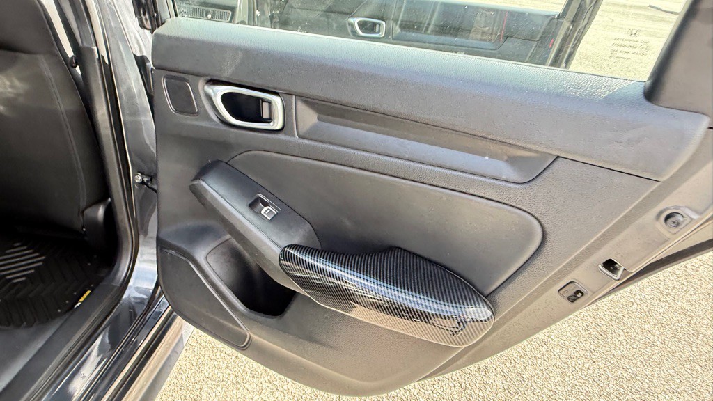 2025 Honda Civic Image 25