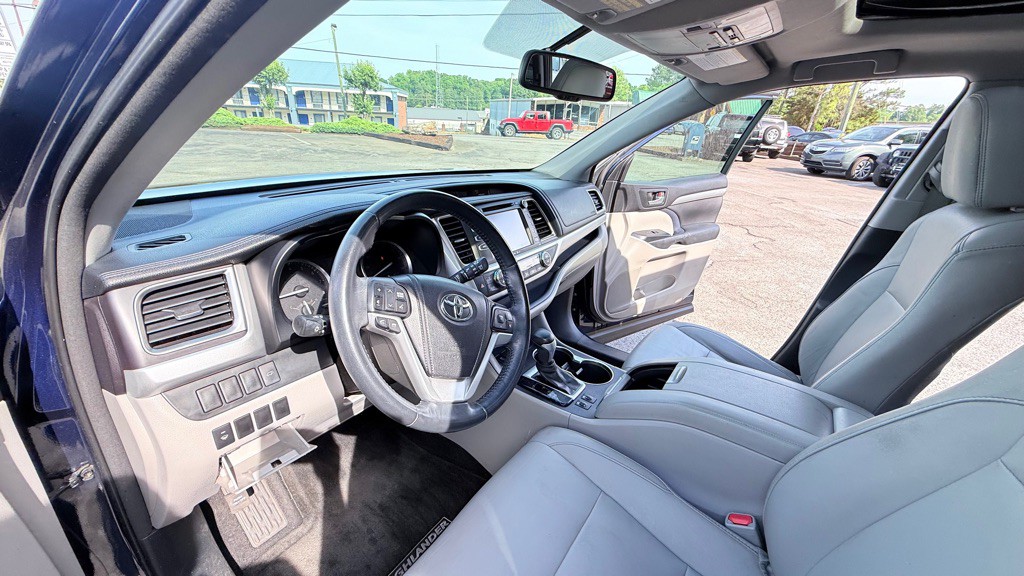 2014 Toyota Highlander Image 20