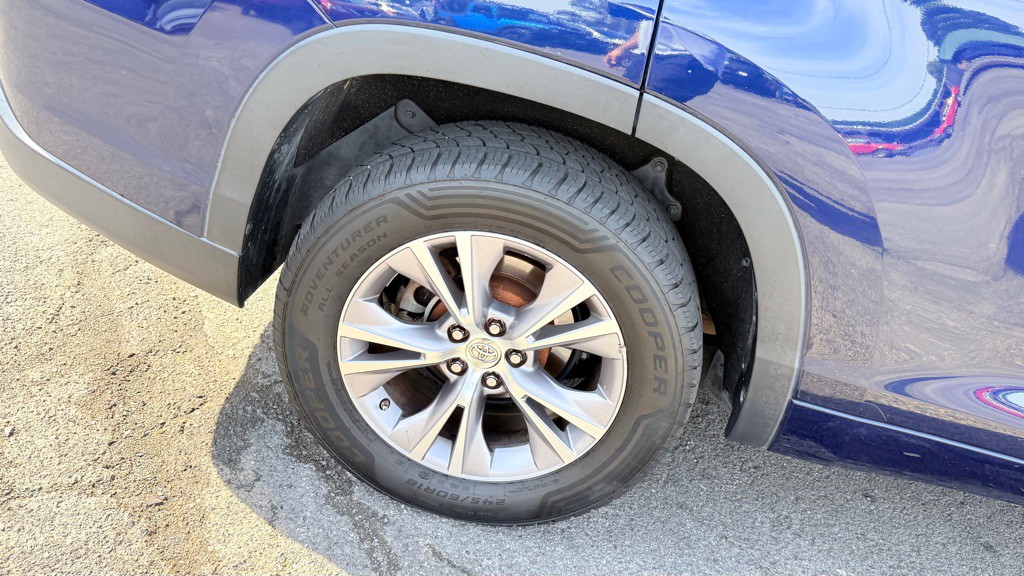 2014 Toyota Highlander Image 27