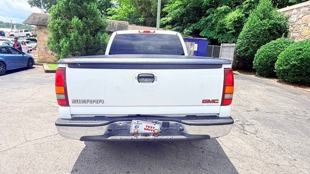 2003 GMC Sierra 1500 Image 6