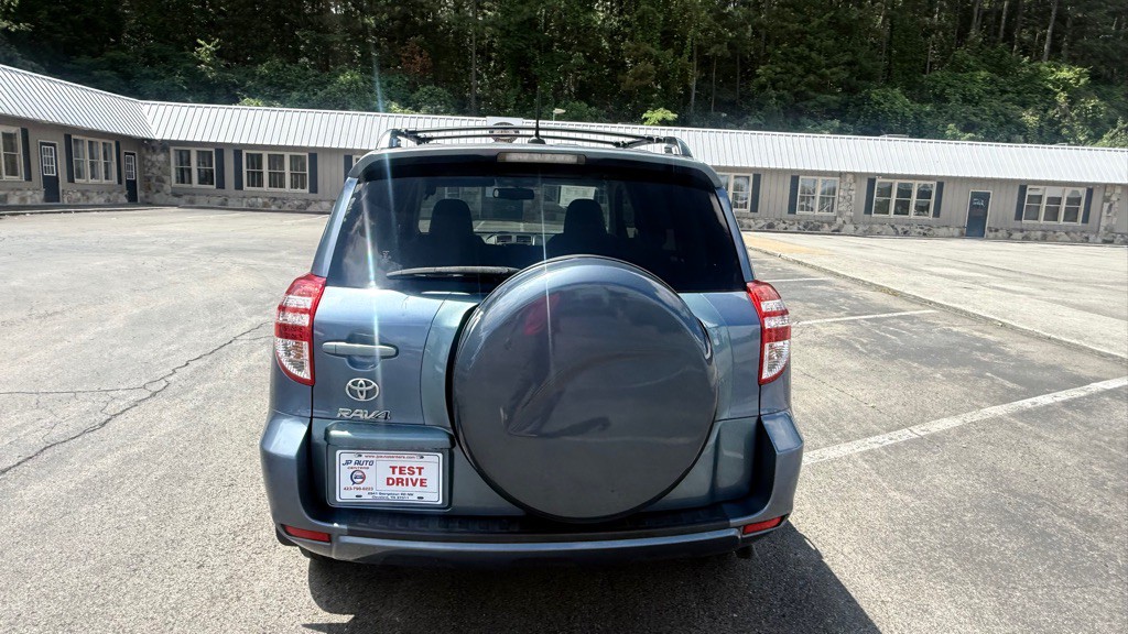 2011 Toyota Rav4 Image 8