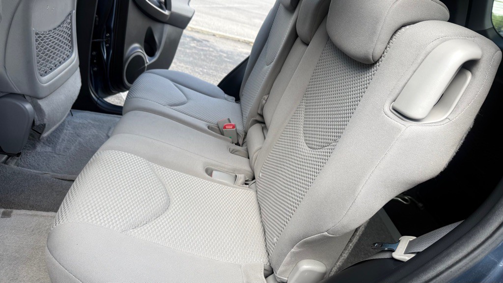 2011 Toyota Rav4 Image 13