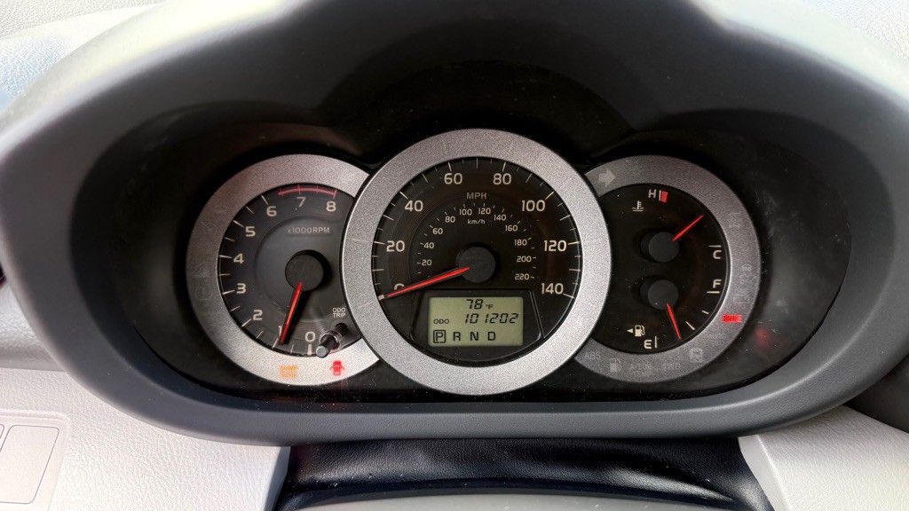 2011 Toyota Rav4 Image 16